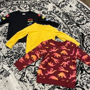Set of boys tops